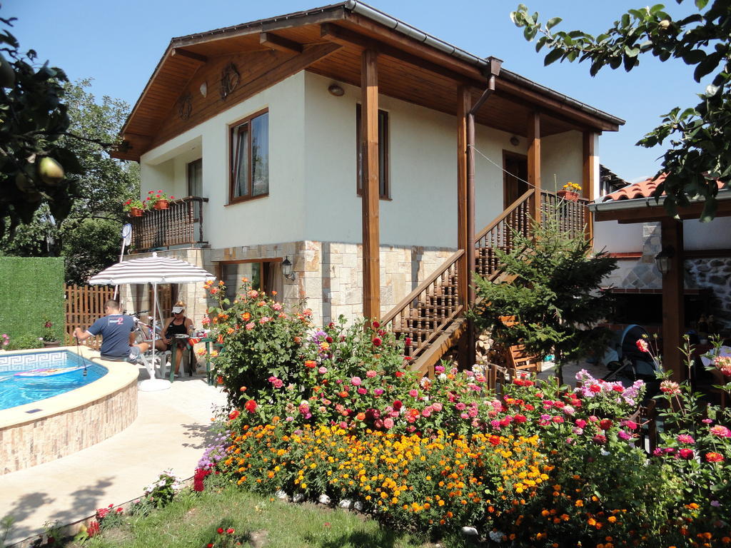Villa Lirik Bansko Esterno foto